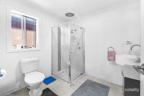 Property photo of 43 Calais Circuit Cranbourne West VIC 3977