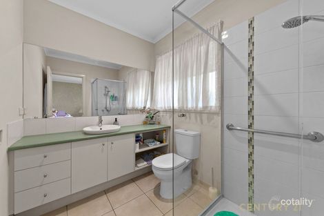 Property photo of 25 Park Orchard Drive Pakenham VIC 3810