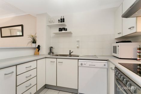 Property photo of 2/2-4 Moore Street Taringa QLD 4068