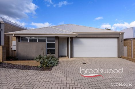 Property photo of 2/23 Coongan Avenue Greenmount WA 6056