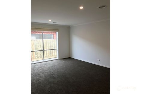 Property photo of 31 Lucknow Drive Beveridge VIC 3753