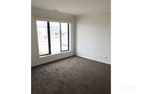 Property photo of 31 Lucknow Drive Beveridge VIC 3753