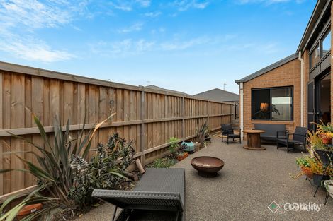 Property photo of 33 Stream Road Wyndham Vale VIC 3024