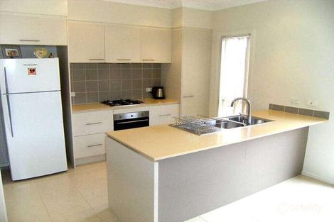 Property photo of 20 Manuscript Drive Endeavour Hills VIC 3802