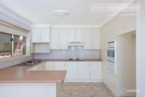 Property photo of 35 Bourkelands Drive Bourkelands NSW 2650