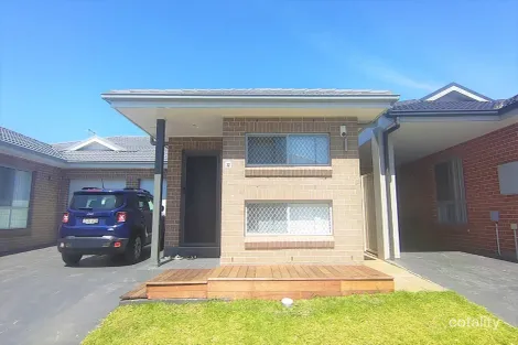 Property photo of 32 Waring Crescent Plumpton NSW 2761