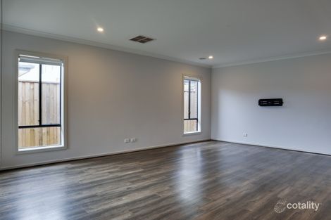 Property photo of 9 Jolimont Avenue Mickleham VIC 3064