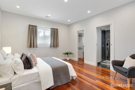 Property photo of 2/38 Darbyshire Road Mount Waverley VIC 3149