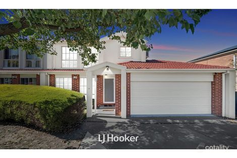 Property photo of 18/5 Piney Ridge Endeavour Hills VIC 3802