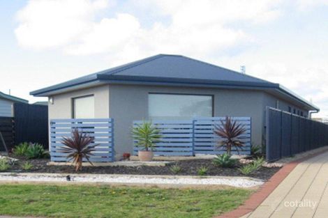 6 Lapwing Ave, Robe, SA 5276