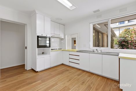Property photo of 12 Janfourd Court Mount Waverley VIC 3149