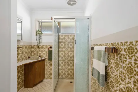 Property photo of 1 Ghost Gums Boulevarde Maryborough VIC 3465