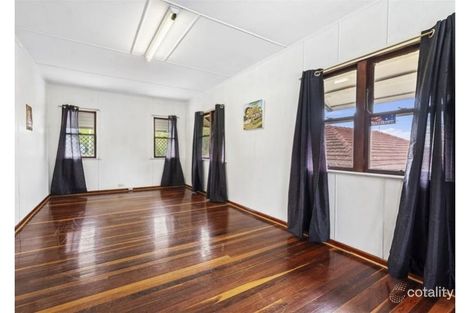 Property photo of 70 Ramsay Street Centenary Heights QLD 4350