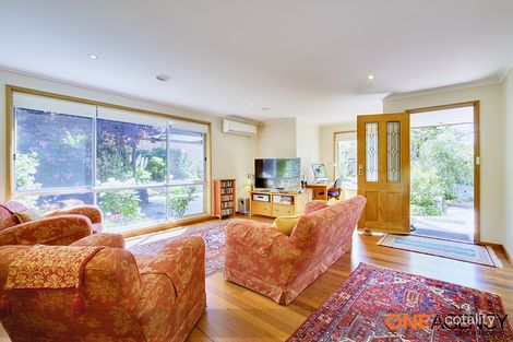 Property photo of 6 Downward Place Kambah ACT 2902