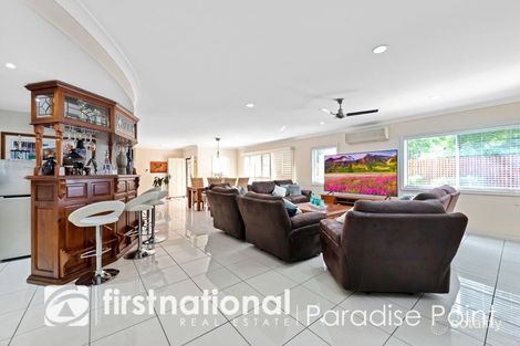 Property photo of 560 Oyster Cove Promenade Helensvale QLD 4212