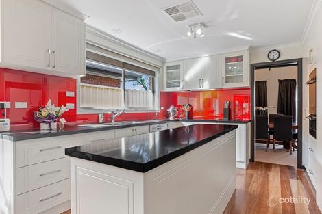 Property photo of 8 Kialoa Court Taylors Lakes VIC 3038