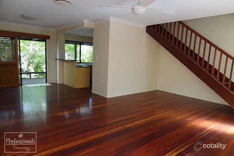 Property photo of 2/62 Central Avenue Indooroopilly QLD 4068