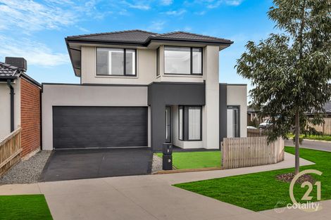 2 Patel Pl, Rockbank, VIC 3335