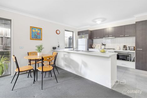 Property photo of 32/11 Brunnings Road Carrum Downs VIC 3201
