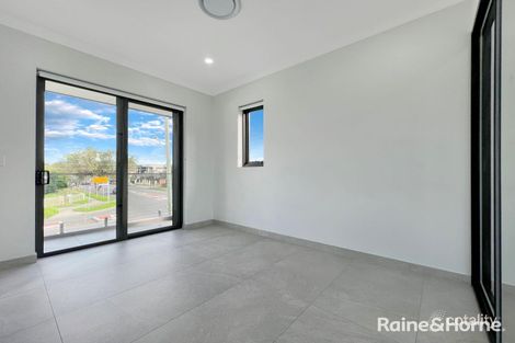 Property photo of 113 Old Kent Road Greenacre NSW 2190