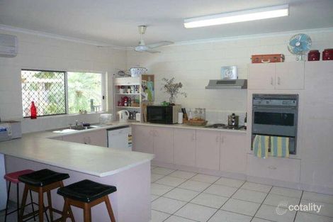 Property photo of 8 Scarborough Close Kewarra Beach QLD 4879