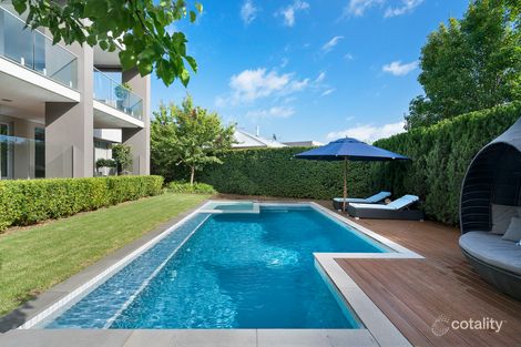 Property photo of 17 Waterview Close Mount Eliza VIC 3930