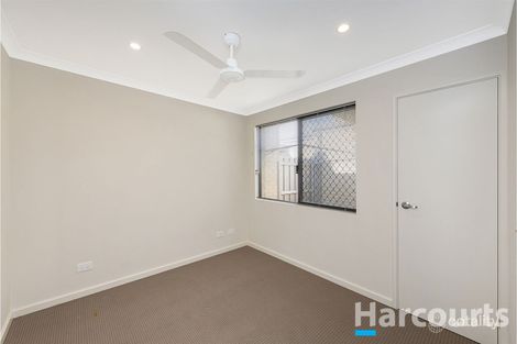 Property photo of 17 Tamarind Lane Halls Head WA 6210