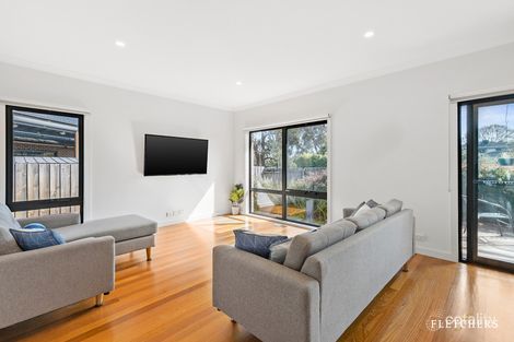 Property photo of 1 Starboard Close Mooroolbark VIC 3138