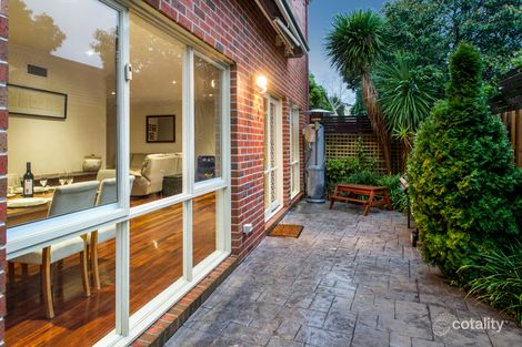 Property photo of 2/20 Kerry Parade Mont Albert North VIC 3129