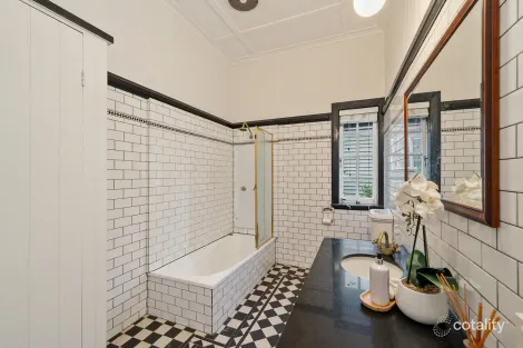 Property photo of 1587 Sandgate Road Nundah QLD 4012