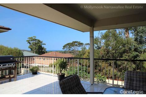 Property photo of 8 Seascape Close Narrawallee NSW 2539