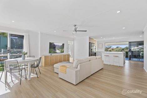 Property photo of 4 Remount Place Carrara QLD 4211