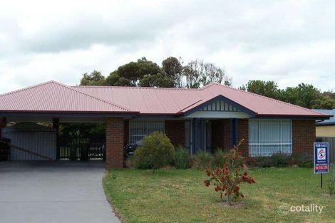 24 Woodland Heath Dr, Inverloch, VIC 3996