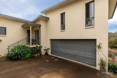 Property photo of 2/32 Berrambool Drive Berrambool NSW 2548