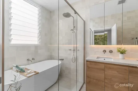 Property photo of 1/120 Swadling Street Toowoon Bay NSW 2261