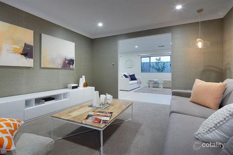 Property photo of 12 Golf Links Drive Carramar WA 6031