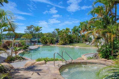 4/215 Cottesloe Dr, Mermaid Waters, QLD 4218