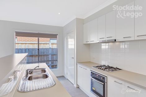 Property photo of 30 Zenith Road Beveridge VIC 3753