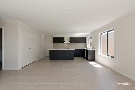 Property photo of 2/32 Macmeikan Street Whittlesea VIC 3757