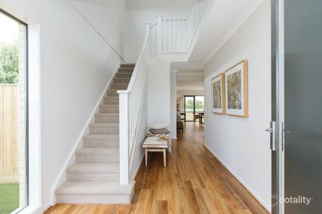 Property photo of 25 Casandra Court Berwick VIC 3806