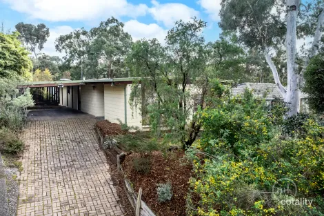 5 Allens Rd, Montmorency, VIC 3094