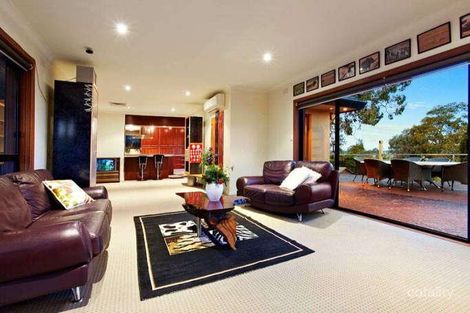 Property photo of 194 Mountain View Parade Rosanna VIC 3084