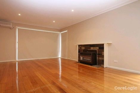 Property photo of 22 Parkland Avenue Hampton Park VIC 3976