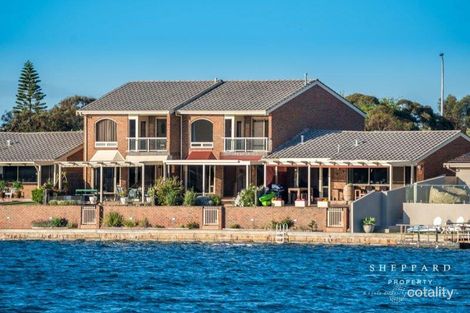 2/74 Martin Ct, West Lakes, SA 5021