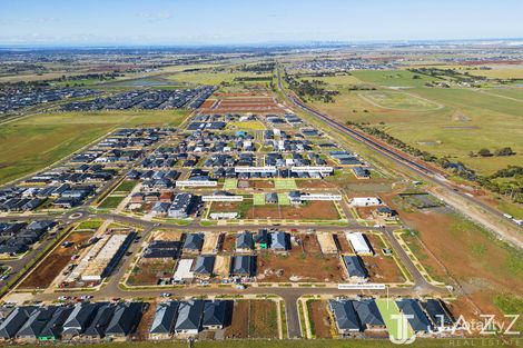 Property photo of 19 Papyrus Way Rockbank VIC 3335