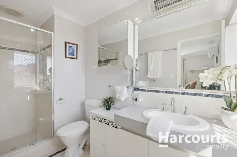 Property photo of 53 Kinglassie Circle Kinross WA 6028