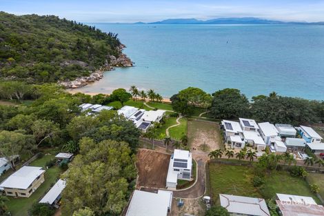 Property photo of 18/11-19 The Esplanade Picnic Bay QLD 4819