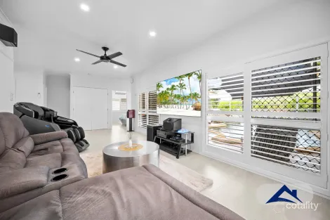 Property photo of 15 Garland Close Kanimbla QLD 4870