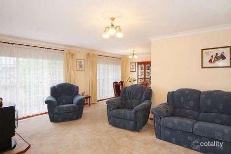Property photo of 17 Minnamurra Crescent Hillvue NSW 2340