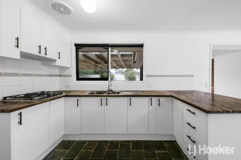 Property photo of 6 Katrina Place Melton West VIC 3337